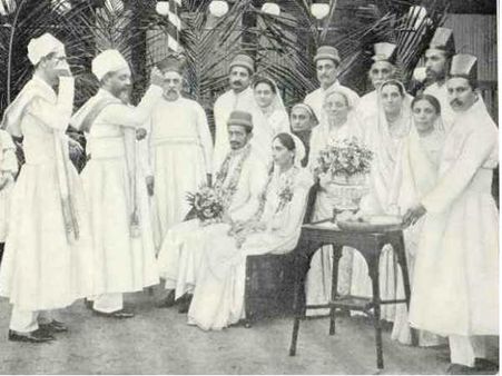 ಪಾರ್ಸಿಗಳಿಂದ ಕಾಂಡೋಮ್ ವಿರೋಧಿ ಅಭಿಯಾನ...!