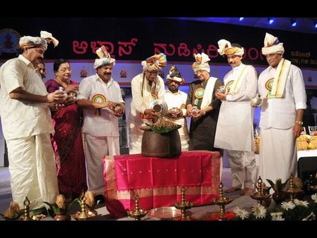 ಚಿತ್ರಗಳಲ್ಲಿ ನೋಡಿ ಆಳ್ವಾಸ್ ನುಡಿಸಿರಿಗೆ ಚಾಲನೆ