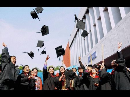 ಭಾರತದಲ್ಲಿ ಪದವಿ ಗಳಿಸಿದವರು ಶೇ. 8.15 ಮಂದಿ ಮಾತ್ರ