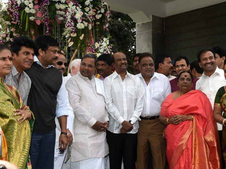 ನೇತ್ರದಾನಕ್ಕೆ ಮುಖ್ಯಮಂತ್ರಿ ಸಿದ್ದರಾಮಯ್ಯ ಒಪ್ಪಿಗೆ ಪತ್ರ