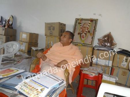 'ಹಣ ಕೊಟ್ಟು ಮಡೆಸ್ನಾನಕ್ಕೆ ಜನರನ್ನು ಕರೆತರಲಾಗುತ್ತಿದೆ'