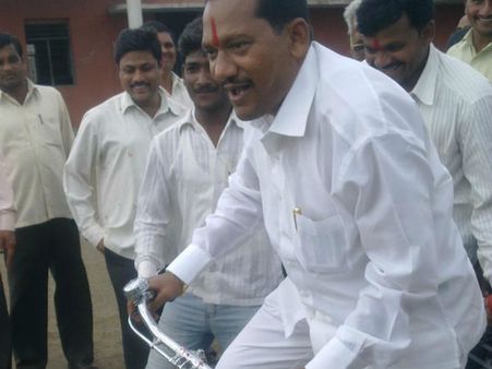 ಸದನದಲ್ಲಿ ಸುದ್ದಿ ಮಾಡಿದ ಪ್ರಭು ಚೌವಾಣ್ ಯಾರು?