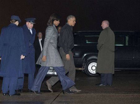 3 ದಿನಗಳ ಭಾರತ ಪ್ರವಾಸಕ್ಕಾಗಿ ವಿಮಾನ ಏರಿದ ಒಬಾಮ