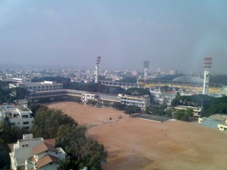 ತರಗತಿಗೆ ಗೈರು : ಮಕ್ಕಳಿಗೆ ಕೇಶಮುಂಡನ ಶಿಕ್ಷೆ?