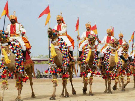 ಚಿತ್ರಗಳಲ್ಲಿ: ಟೀಮ್ ಇಂಡಿಯಾ ಪ್ರ್ಯಾಕ್ಟೀಸ್, ಚೀನಾ ಜೋಡಿ ಮದುವೆ