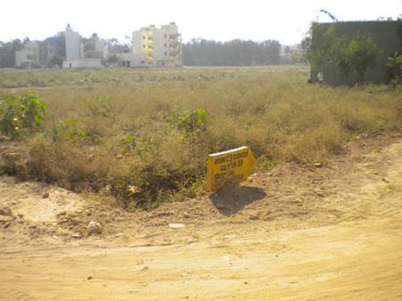 ಅರ್ಕಾವತಿ ವಿವಾದ : ಸಿಎಂ ವಿರುದ್ಧ ದೂರು, ದಾಖಲೆ ಸಲ್ಲಿಕೆ