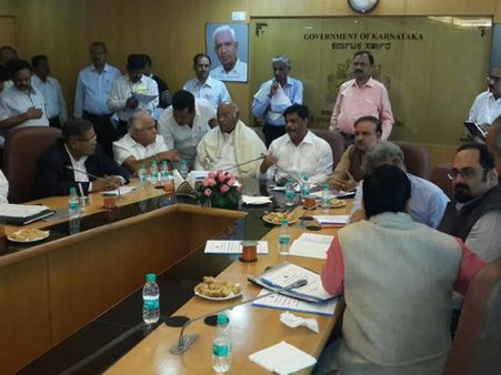 ಹೆದ್ದಾರಿಗಳಿಗೆ ಅನುದಾನ, ಸಂಸದರೊಂದಿಗೆ ಸಭೆ