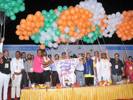 ಮಂಗಳೂರು: ರಾಷ್ಟ್ರೀಯ ಅಥ್ಲೆಟಿಕ್ಸ್ ಗೆ ಅದ್ದೂರಿ ಚಾಲನೆ