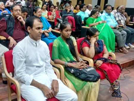 ಆರ್ಟ್ ಆಫ್ ಗೀವಿಂಗ್: ನಟ ರಾಘಣ್ಣ ನೀಡಿದ್ದೇನು?