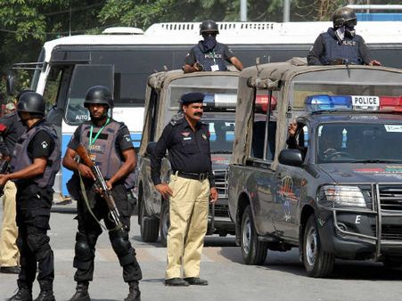 ಪಾಕ್-ಜಿಂಬಾಬ್ವೆ ಪಂದ್ಯ ನಡೆಯುತ್ತಿದ್ದಾಲೇ ಬಾಂಬ್ ಸ್ಫೋಟ