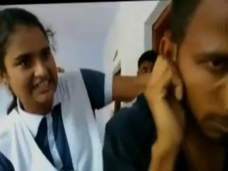 ವಿದ್ಯಾರ್ಥಿನಿ ನೀಡಿದ ಗೂಸಾಕ್ಕೆ ಬೆಚ್ಚಿ ಬಿದ್ದ ಬೀದಿ ಕಾಮಣ್ಣ