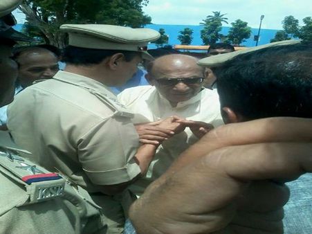 ಬಿಡುಗಡೆ ಒತ್ತಾಯದ ಕಾವಿನಲ್ಲಿ ತತ್ತರಗೊಂಡ ವಿಧಾನ ಸಭೆ