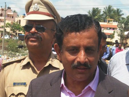 ಸಲಾರ್ ಪುರಿಯಾ ಸಂಸ್ಥೆ ಕಟ್ಟಡ ವಶಕ್ಕೆ ಪಡೆದ ಸರ್ಕಾರ