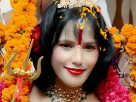 ಬಂಧನದ ಭೀತಿಯಿಂದ ಪಾರಾದ ರಾಧೇ ಮಾ