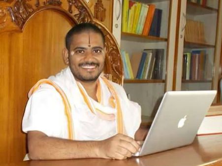 ಸಜ್ಜನರು ಆಚರಿಸಬೇಕಾದ ಸತ್ಕರ್ಮ : ಮಡಿಮೈಲಿಗೆ