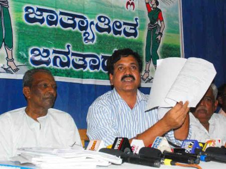 ಜೆಡಿಎಸ್ ವಕ್ತಾರ ವೈಎಸ್‌ವಿ ದತ್ತಾ ವಿರುದ್ಧ ವಾರೆಂಟ್