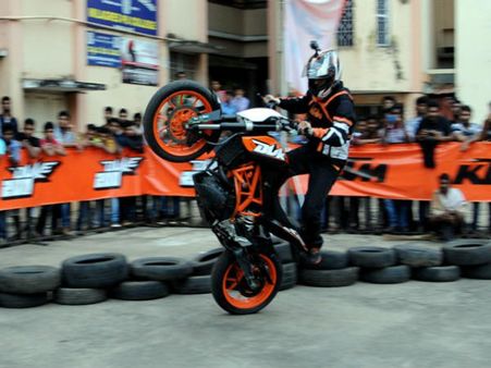 ಮಂಗಳೂರು: ಕೆಟಿಎಂ ಏರ್ಪಡಿಸಿದ್ದ ಆರೇಂಜ್ ಡೇ ಸಮಾರಂಭ ಯಶಸ್ವಿ