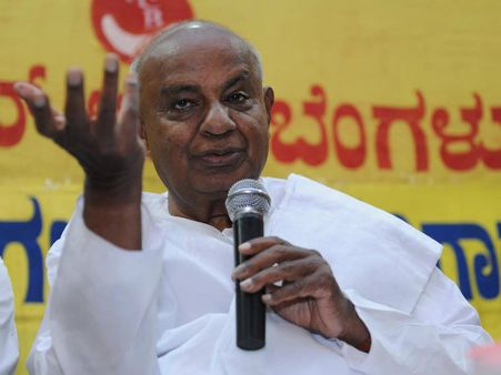 ಕಾವೇರಿ ನೀರು ಬಿಡುವ ಅಗತ್ಯವಿಲ್ಲ: ಸಿದ್ದುಗೆ ಎಚ್ಡಿಡಿ ಸಲಹೆ