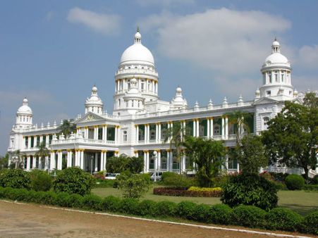 ವಸಂತ ಮಹಲ್, ಕಾರಂಜಿ ವಿಲಾಸ ಅರಮನೆಗಳ ವಿಶೇಷತೆಗಳು