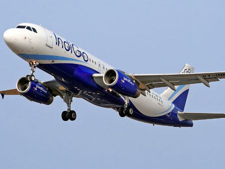 ಕುಡಿದ ಮತ್ತಲ್ಲಿ ಗಗನಸಖಿಯರ ಫೋಟೋ ತೆಗೆಯಲು ಮುಂದಾದ್ರು..