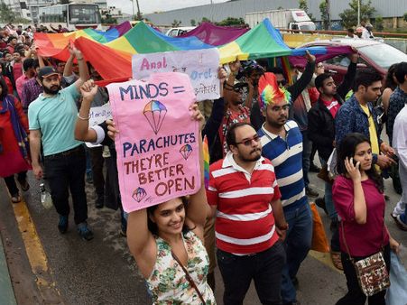 'ನಾವು ಮನುಷ್ಯರು, ನಮ್ಮನ್ನು ಘನತೆಯಿಂದ ಬದುಕಲು ಬಿಡಿ'