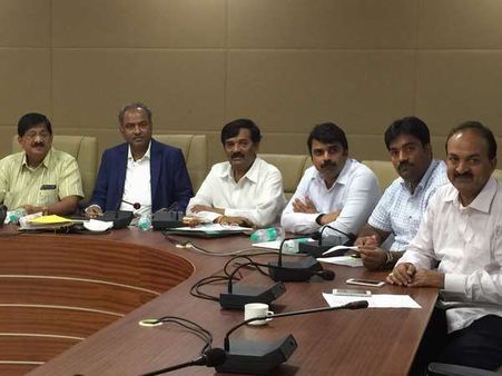 ನಾಡಪ್ರಭು ಕೆಂಪೇಗೌಡ ಸಮಾಧಿಗೆ ಒಕ್ಕಲಿಗರ ಪಾದಯಾತ್ರೆ