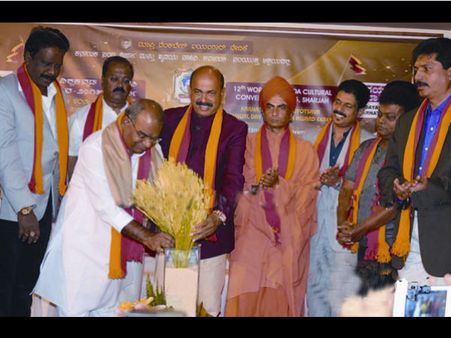 ಶಾರ್ಜಾ ಕನ್ನಡಿಗರ ಮನಸೂರೆಗೊಂಡ ವಿಶ್ವ ಸಂಸ್ಕೃತಿ ಸಮ್ಮೇಳನ