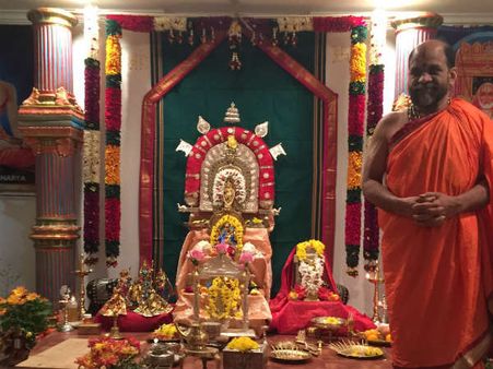 ಟೆಕ್ಸಾಸ್ನಲ್ಲಿ ಪುತ್ತಿಗೆ ಶ್ರೀಗಳಿಂದ ಶ್ರೀಕೃಷ್ಣ ವೃಂದಾವನ ಉದ್ಘಾಟನೆ