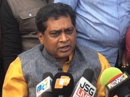 ಅಶ್ಲೀಲ ವಿಡಿಯೋ ನೋಡಿದ್ದಕ್ಕೆ ಸದನದಿಂದ ಶಾಸಕ ಅಮಾನತು