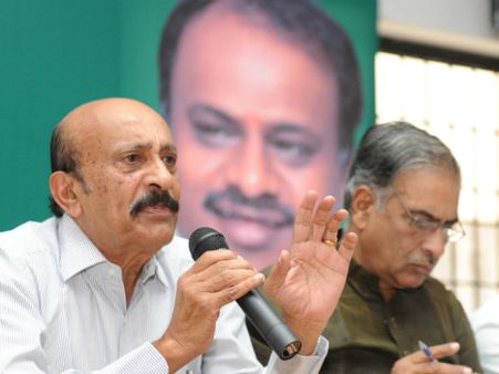 ಎಂ.ಸಿ.ನಾಣಯ್ಯ ತಟಸ್ಥ, ಕೊಡಗಿನಲ್ಲಿ ಜೆಡಿಎಸ್ ಒಡೆದ ಮನೆ!