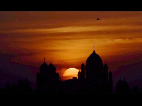 2015ರ ಕೊನೆಗಳಿಗೆಯಲ್ಲಿ ಕಂಡ ಸೂರ್ಯನ ನಾನಾ ಚಿತ್ತಾರ