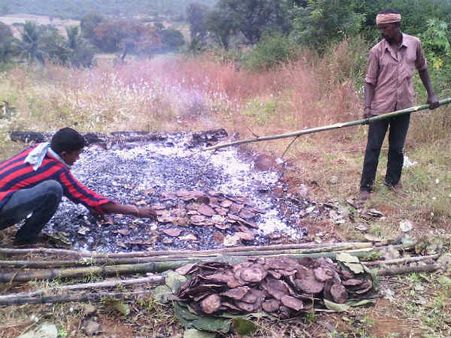 ಚಾಮರಾಜನಗರದ ಕಾಡಂಚಿನಲ್ಲೊಂದು ರೊಟ್ಟಿ ಹಬ್ಬ!