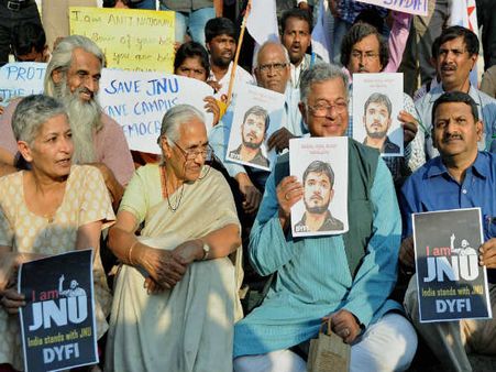 ಜೆಎನ್ ಯು ಕನ್ಹಯ್ಯ ಬಂಧನ ವಿರೋಧಿಸಿದ ಗಿರೀಶ್ ಕಾರ್ನಾಡ್