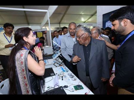 ಸಿಎನ್ನಾರ್ ರಾವ್ ರಿಂದ ಬೆಂಗಳೂರು ಇಂಡಿಯಾ ನ್ಯಾನೊಗೆ ಚಾಲನೆ