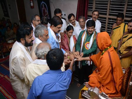 ಸಮಾಜ ಗಟ್ಟಿಯಾಗಿ ನಿಂತದ್ದು ಊಹೆಗೂ ಮೀರಿದ್ದು; ರಾಘವೇಶ್ವರ ಶ್ರೀ