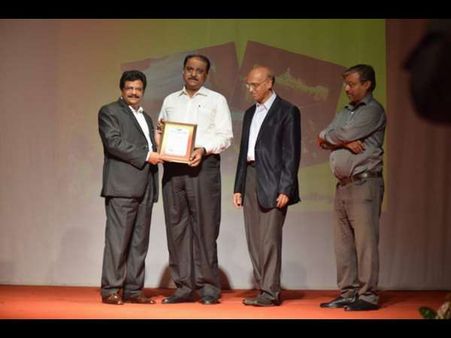 ಗಾರ್ಡನ್ ಸಿಟಿ ಕಾಲೇಜಿನಲ್ಲಿ 'ಕನ್ನಡೋತ್ಸವ', ಬಿದರಿಗೆ ಸನ್ಮಾನ