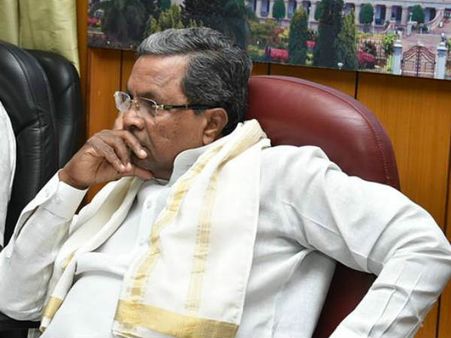 ಜಿಲ್ಲಾಧಿಕಾರಿಗೆ ಧಮ್ಕಿ, ಸಿದ್ದರಾಮಯ್ಯ ಮೌನವೇಕೆ?