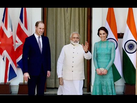 ಮೋದಿ ಭೇಟಿಯಾದ ರಾಜದಂಪತಿ, ರಾಣಿ ಡ್ರೆಸ್‌ನದ್ದೇ ಮಾತು!