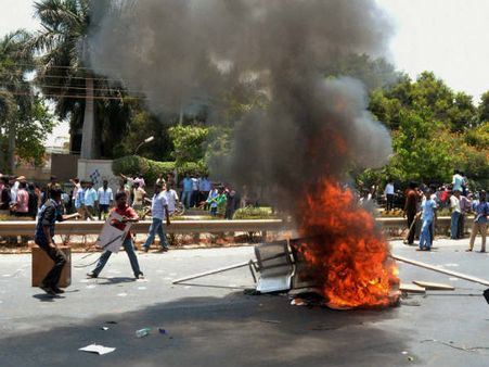 ಪಿಎಫ್ ಗಲಭೆ : ಲಾಭ ಎಲ್ಲರಿಗೆ, ನಷ್ಟ ಮಾತ್ರ ನೌಕರರಿಗೆ!