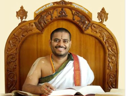 ವಿಶ್ವನಂದಿನಿ- ವಿಷ್ಣುದಾಸ ನಾಗೇಂದ್ರಚಾರ್ಯರ ಅಪ್ಲಿಕೇಷನ್