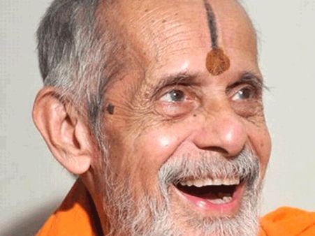 ಪ್ರತಿಭಟನೆ ಕೈ ಬಿಡಲು ಪೊಲೀಸರಿಗೆ ಪೇಜಾವರ ಶ್ರೀ ಕರೆ