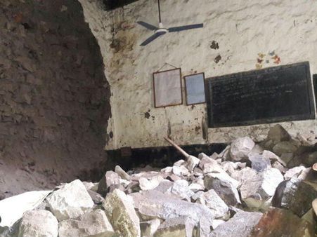 ಹುಕ್ಕೇರಿ: ಅರಳಬೇಕಿದ್ದ ಜೀವಗಳ ಬಲಿ ಪಡೆದ ಶಾಲೆಯ ಗೋಡೆ