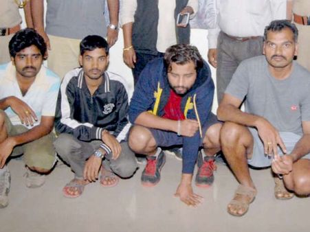 ಮಲೆಮಹದೇಶ್ವರ ಬೆಟ್ಟದಲ್ಲಿ ಅಕ್ರಮ ಟ್ರೆಕ್ಕಿಂಗ್, ನಾಲ್ವರ ಬಂಧನ