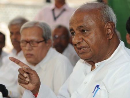 ದೇವೇಗೌಡ ಭೇಟಿಯಾದ ಮೇಯರ್ ಮಂಜುನಾಥ್ ರೆಡ್ಡಿ!