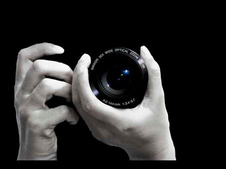 ವಿಶೇಷ ಲೇಖನ: ಸ್ವಲ್ಪ ಈ ಕಡೆ ನೋಡಿ... ಸ್ಮೈಲ್ ಪ್ಲೀಸ್...