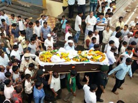 ಸ್ವಗ್ರಾಮ ತಲುಪಿದ ಯೋಧ ಸಾಗರ ಕುಂಬಾರ ಮೃತದೇಹ