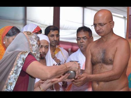 ದಾಖಲೆಯ ಧ್ಯಾನ, ನಿರಾಹಾರ ಉಪವಾಸ ವ್ರತಕ್ಕೆ ಬೆಂಗಳೂರು ಸಾಕ್ಷಿ