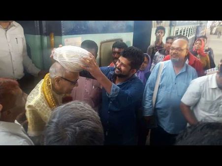 ಚೆನ್ನವೀರ ಕಣವಿಯವರಿಗೆ ಸ್ವಾಗತ ಕೋರಿದ್ದು ಪ್ರತಾಪ ಸಿಂಹ