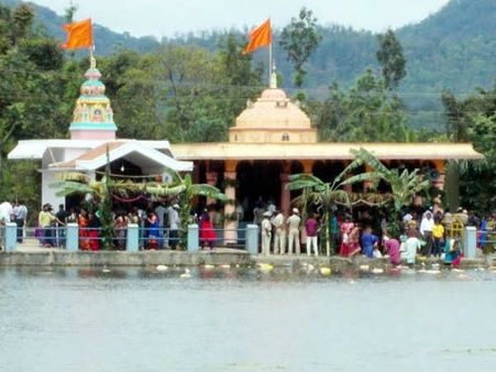 ಗೌರಿ ಹಬ್ಬದಂದು ಕೊಡಗಿನ ಹೊನ್ನಮ್ಮನಿಗೆ ಬಾಗಿನ