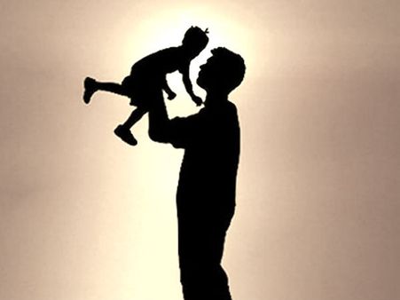 ಹೀಗೊಬ್ಬನಿದ್ದ ಅಪ್ಪ.. ಪುಟ್ಟ ತುಟಿಯೊಂದು ಕೆನ್ನೆಗೆ ಮುತ್ತಿಕ್ಕಿತ್ತು